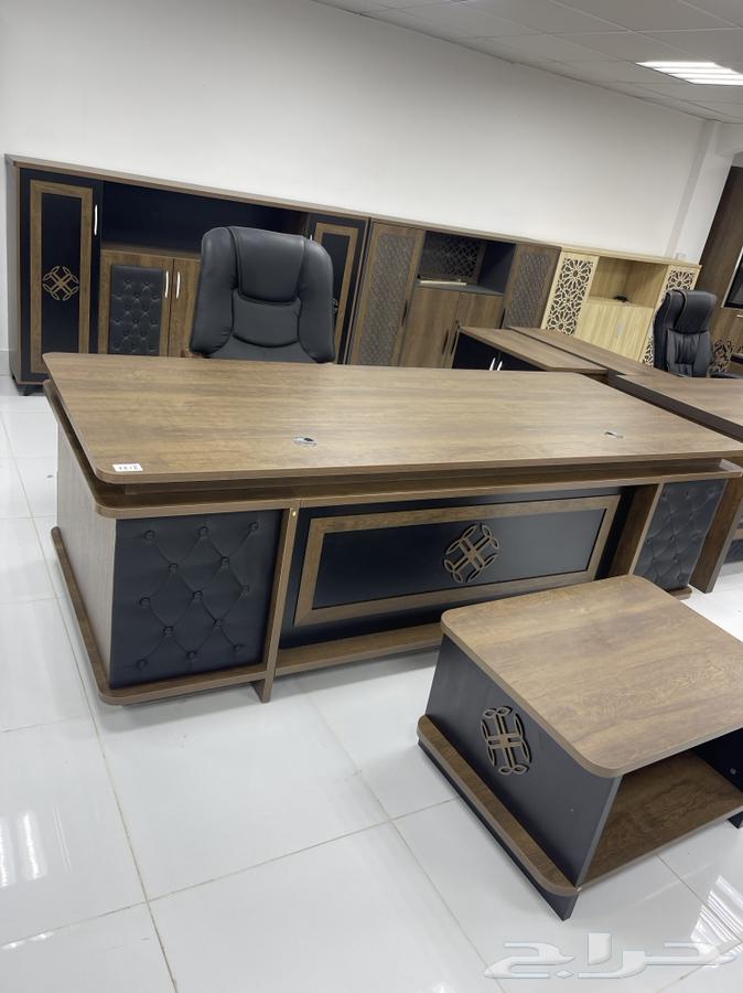 Table office desk computer desk Jeddah with delivery موقع حراج