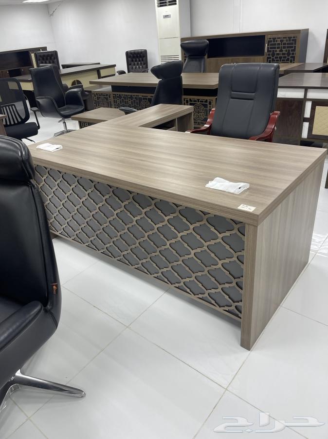 Table office desk computer desk Jeddah with delivery موقع حراج