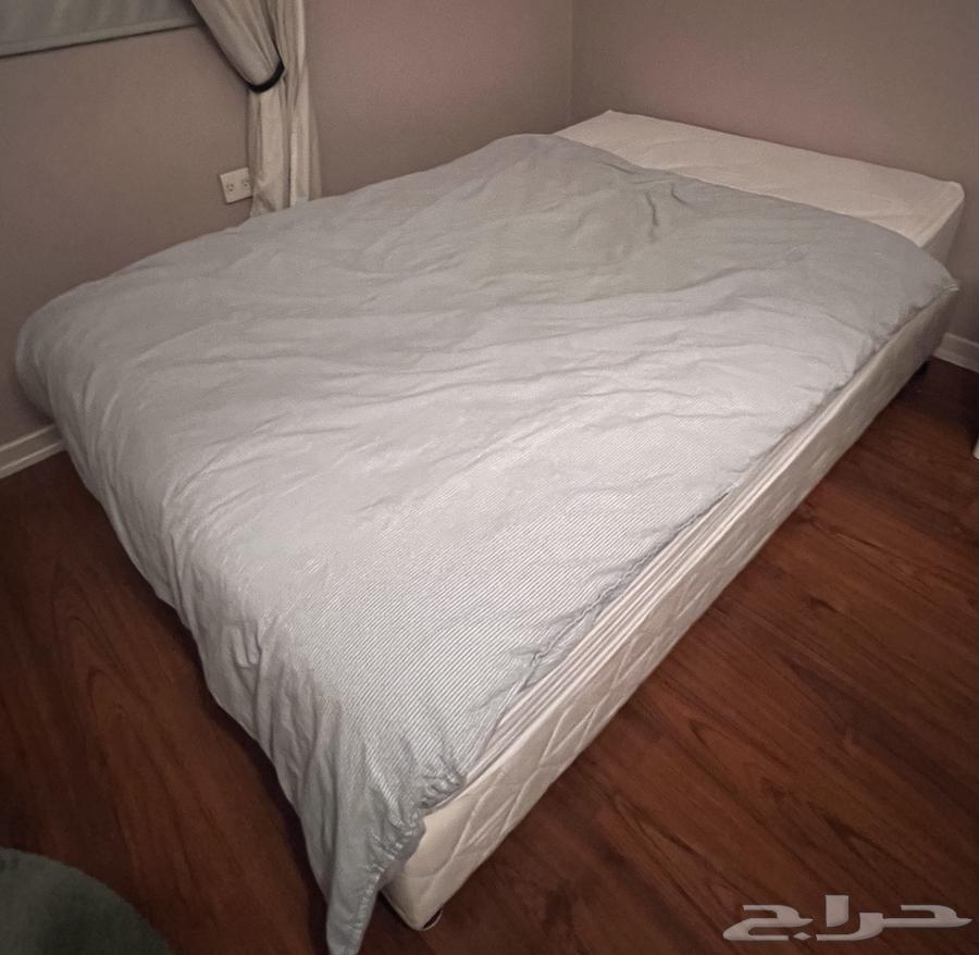 سرير 200x120 مع اسفنجه - موقع حراج