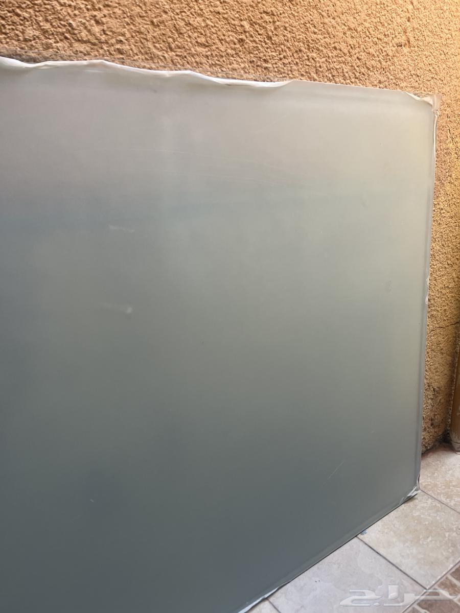 قطع زجاج سكريت جداري مستعمل لمدة اشهر633266848424981110