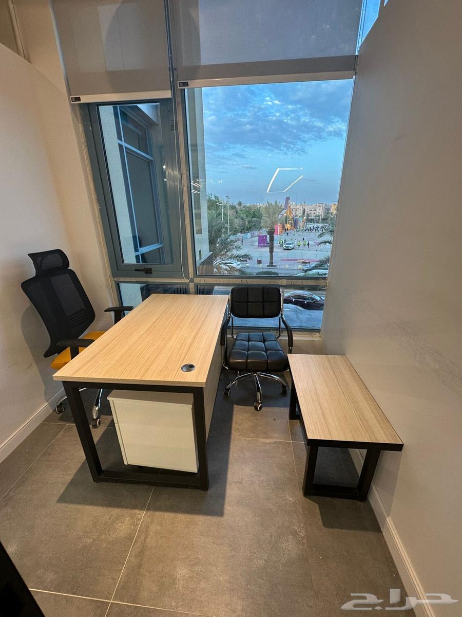 Offices and warehouses628893871968021119