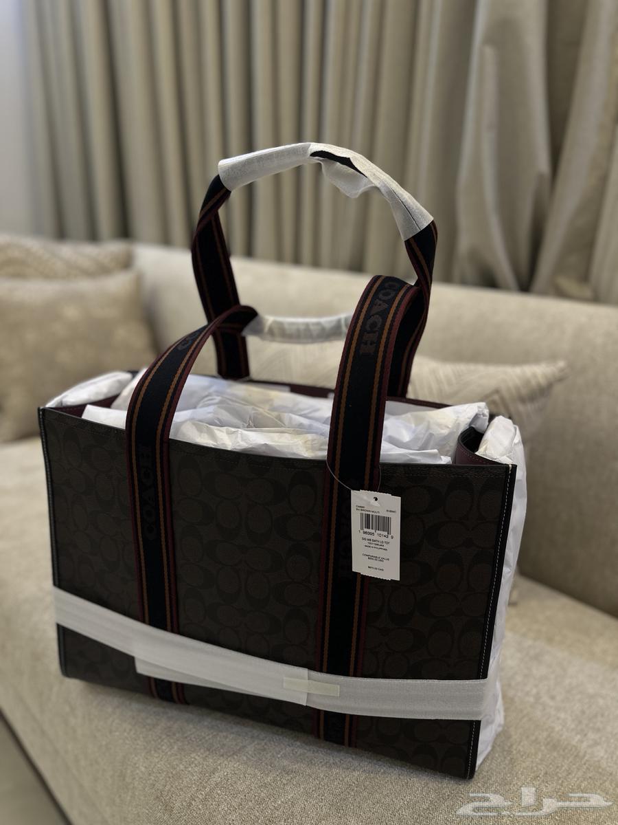 شنطة من ماركة كوتش633267652564511117
