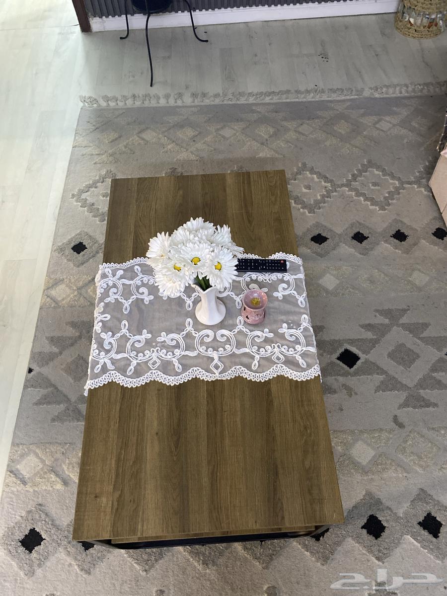 طاوله خشبيه فخمه جدا وبأقل سعر ممكن تشوفوه63326860175361111