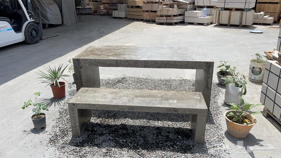 Concrete outdoor tables63326586264194114