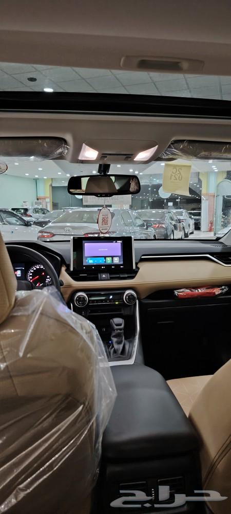 تويوتا راف فور XLE فتحة بنزين 202563616280685187111