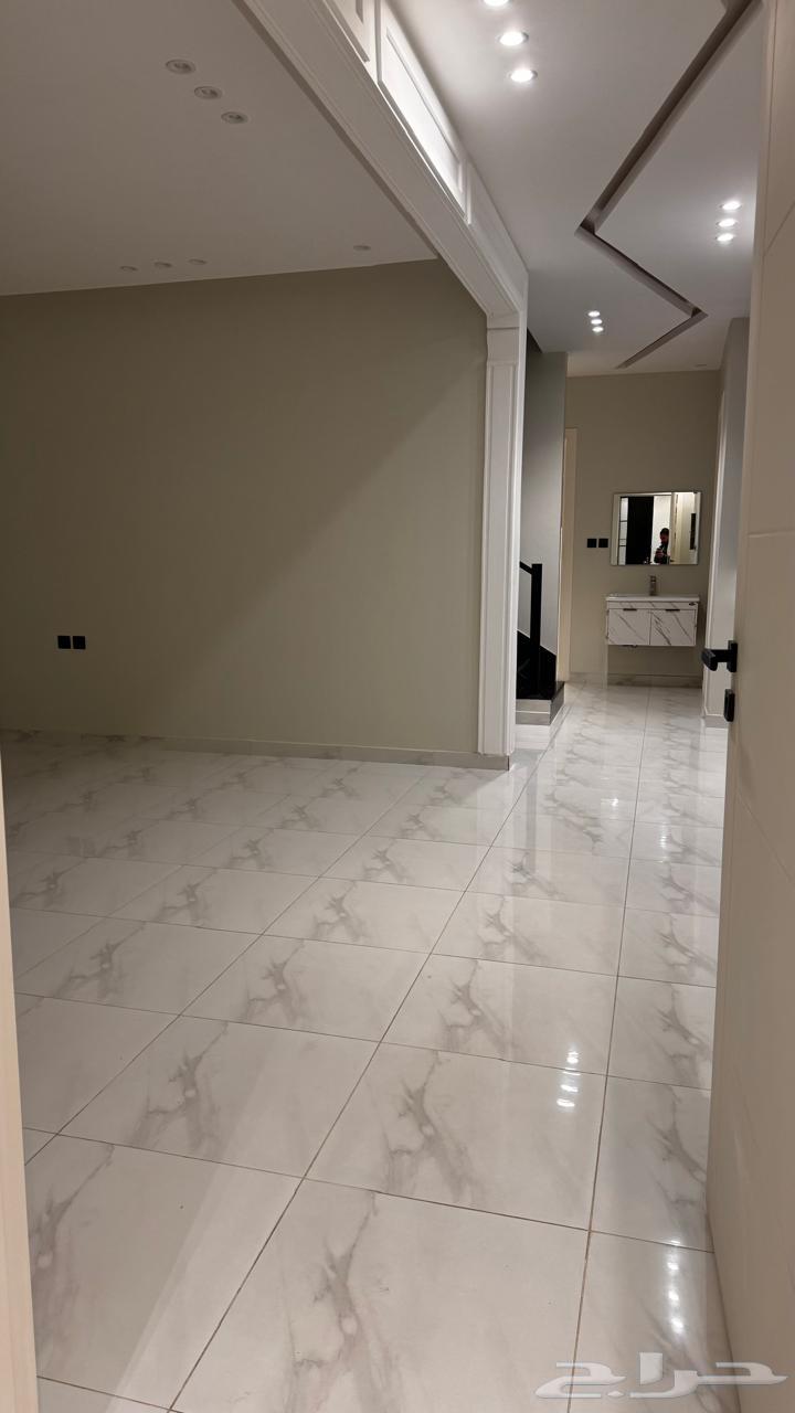 Apartment for rent, two floors in Al-Awali63005825049346112