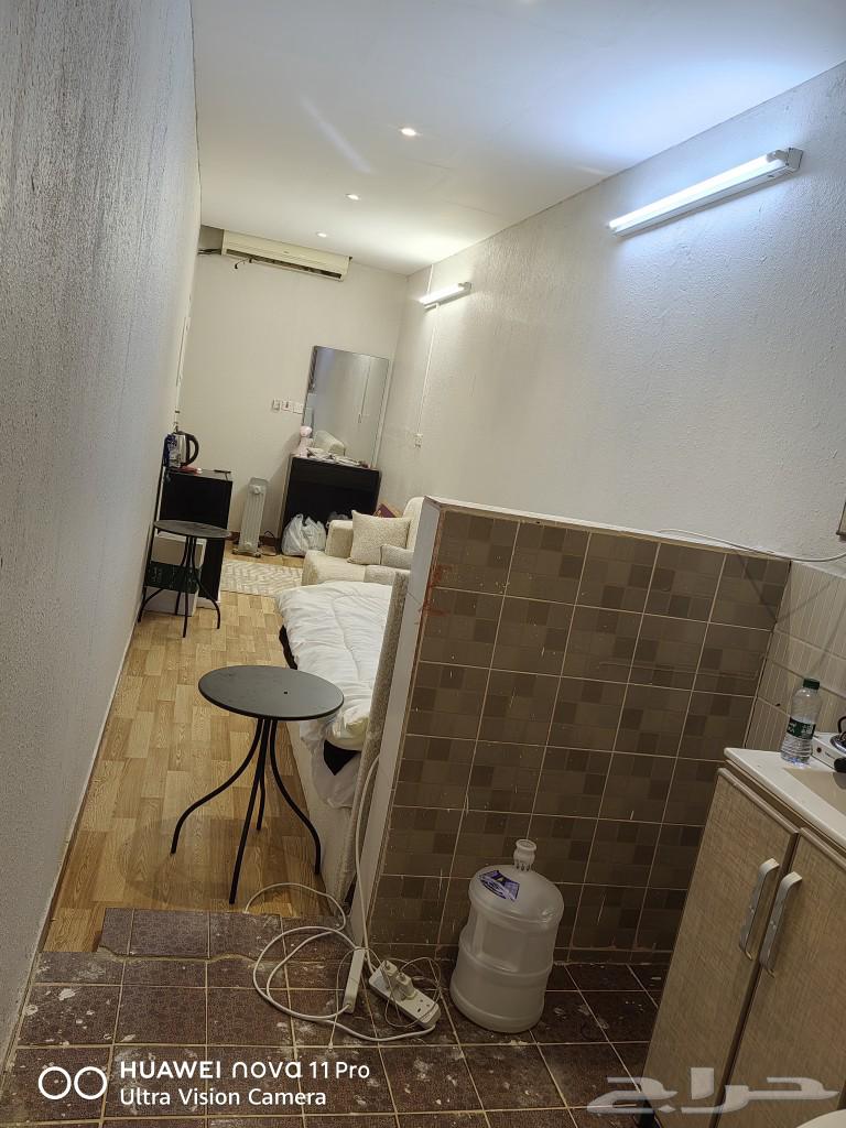 شقة غرفة وحمام ومطبخ مفروشة63005853302275111