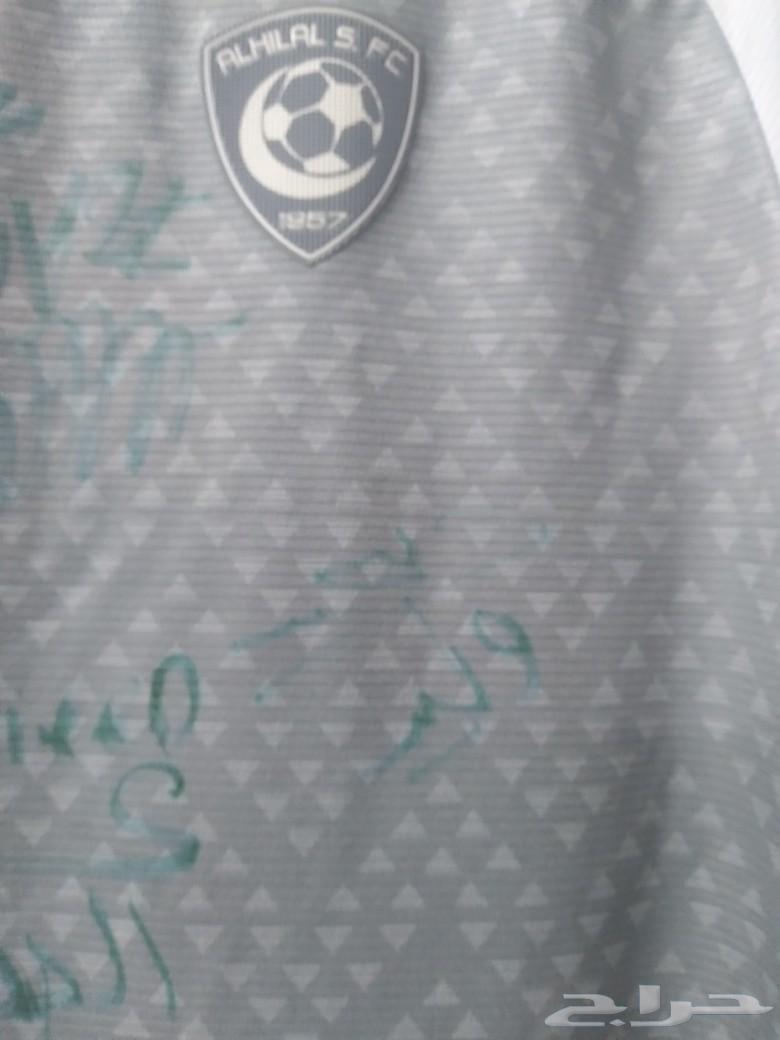 بدلة الهلال موقعه من رونالدو وجميع لاعبين النصر63615085824513114