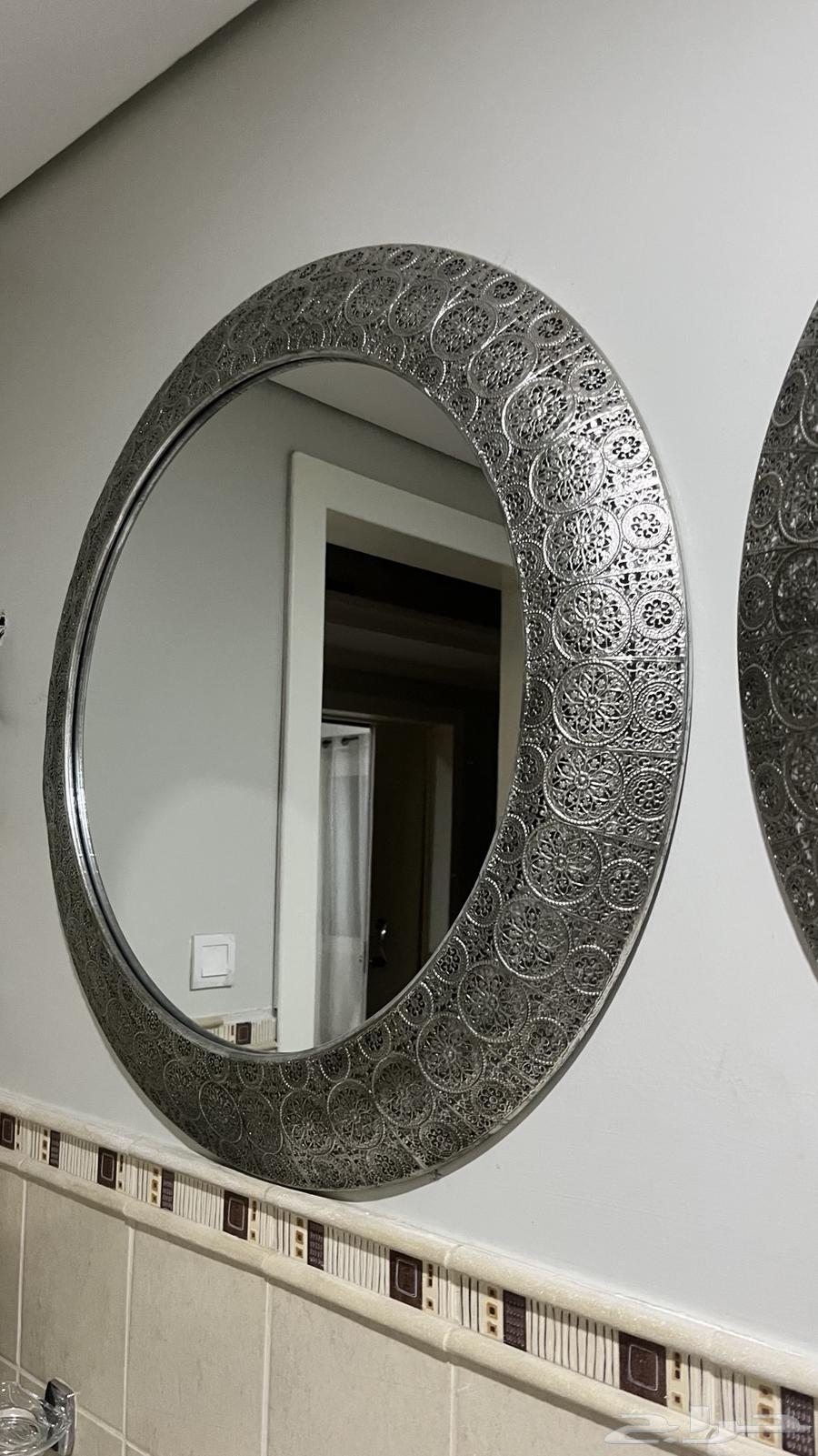 Mirrors, a mirror63325350129409111