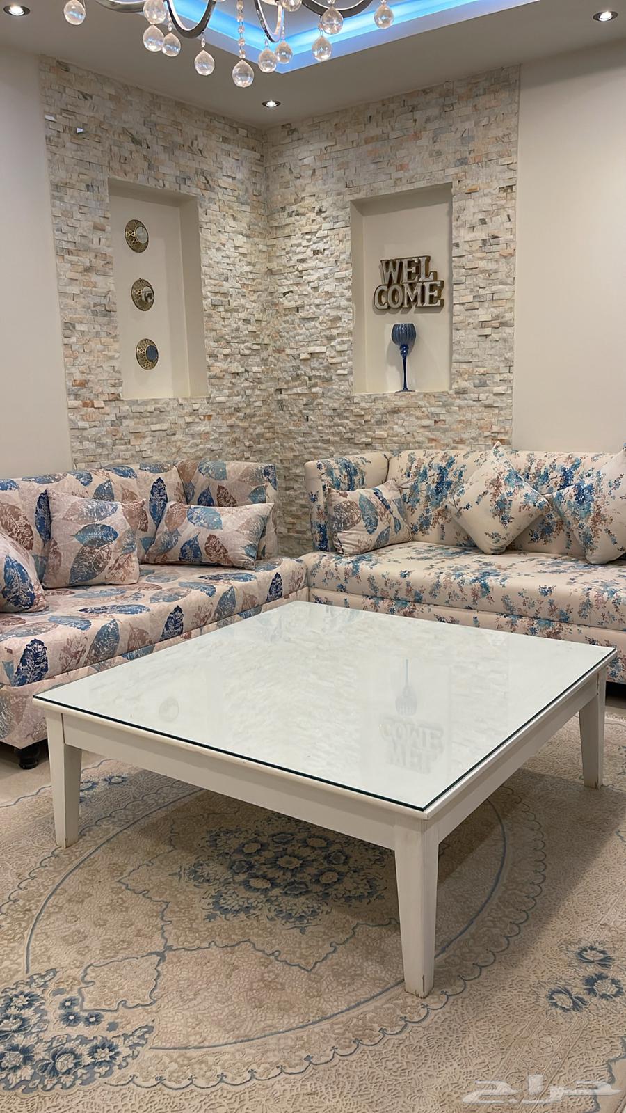 Book table chair63326119289858111