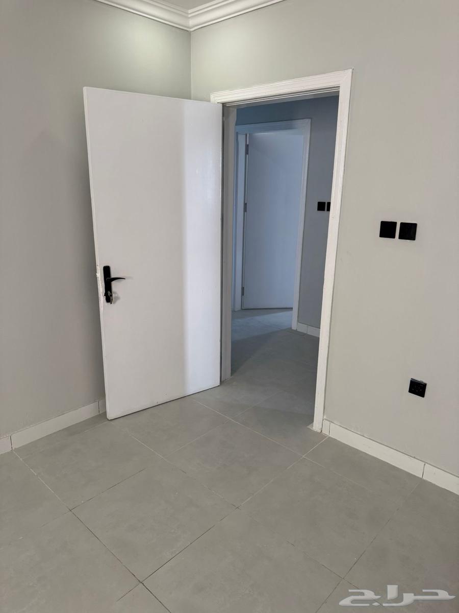 غرف عزاب استديوهات العارض63005880789378111