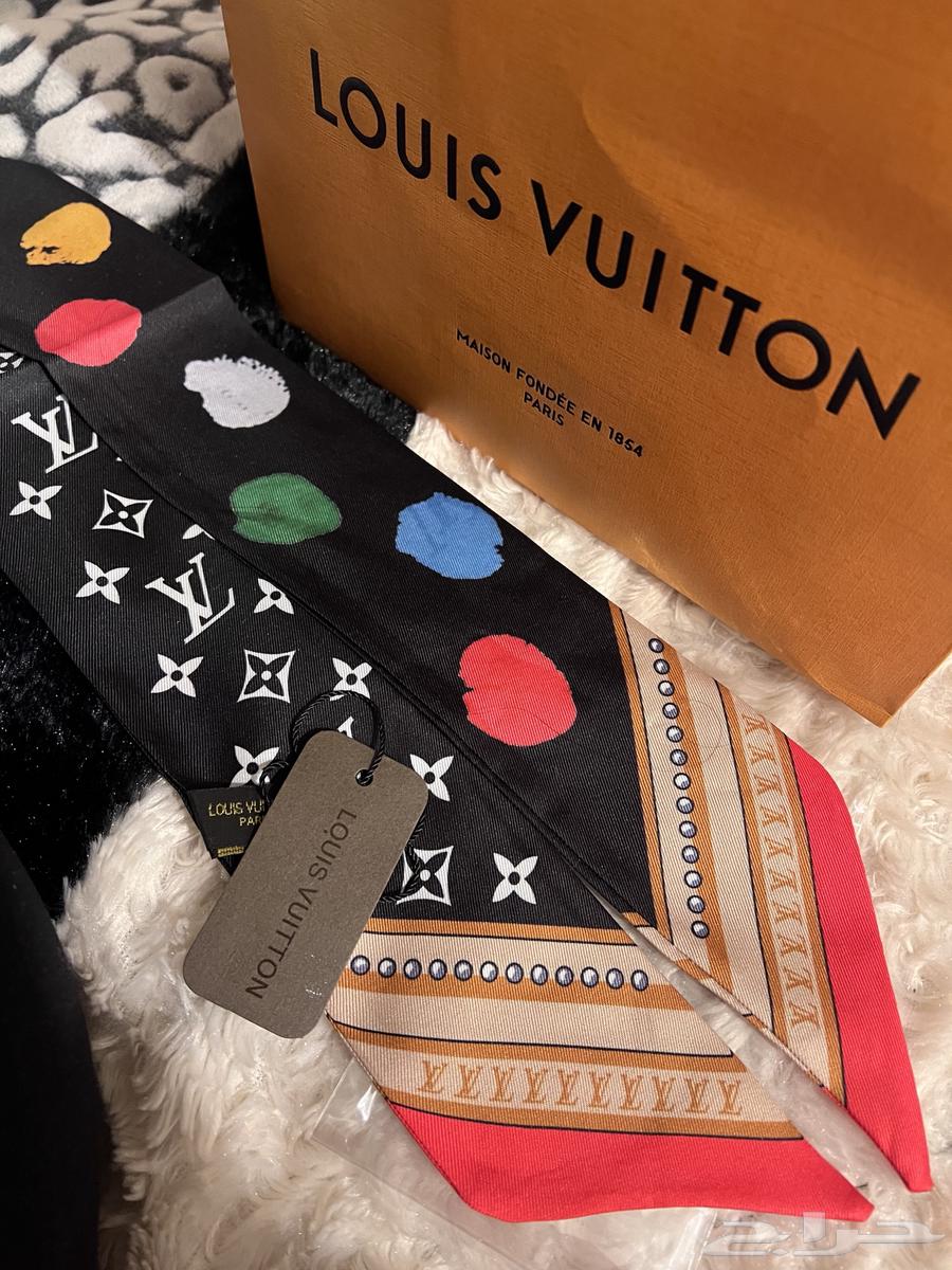 سكارف شنطة ماركة LV63325311135363113