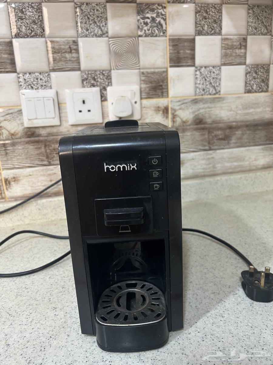 An elegant and clean coffee machine, lightly used.63325092231298114