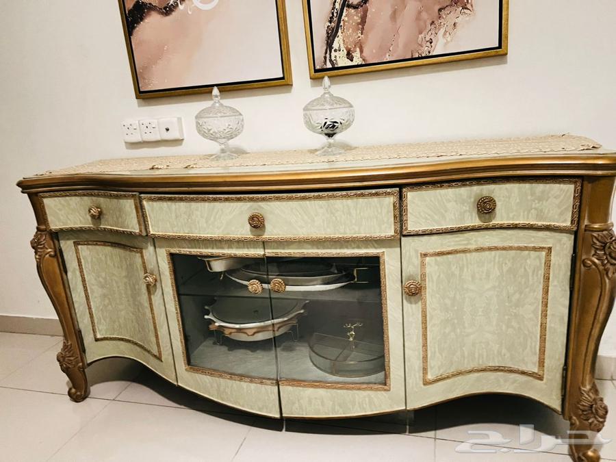Luxury dining set, table with 8 chairs and elegant buffet for sale63325268243971111