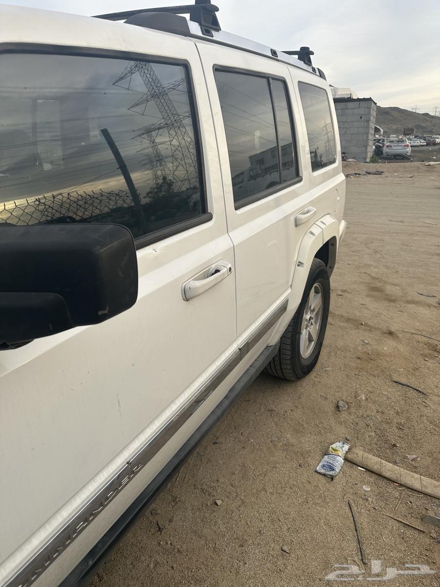 جيب كوماندر هيمي قطع غيار تشليح63616304576001114
