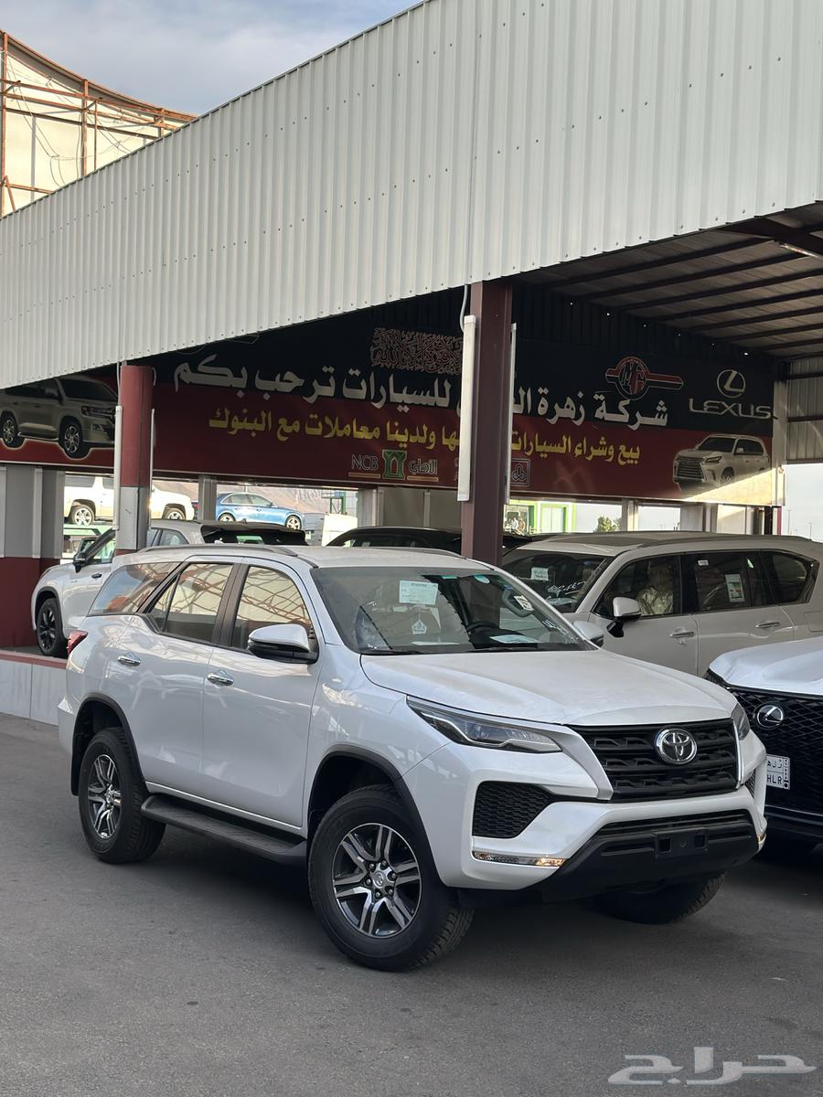 تويوتا فوتشنر 2024 بنزين بدون دبل كاش وتقسيط63616302085633111