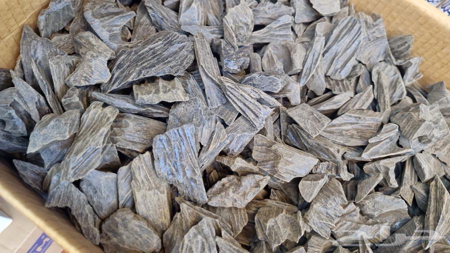 The finest types of oud, sold by the kilogram only, with competitive prices.633241969521931128