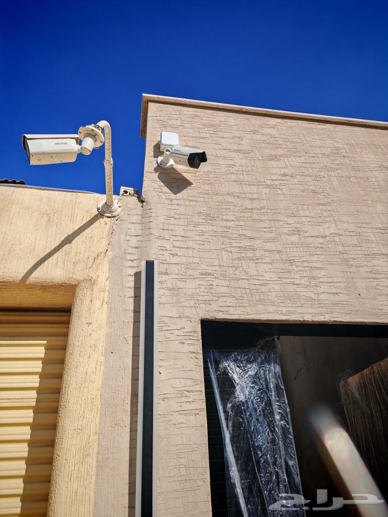 Security camera supply and installation technician, as well as security systems and locks.63005964260098111