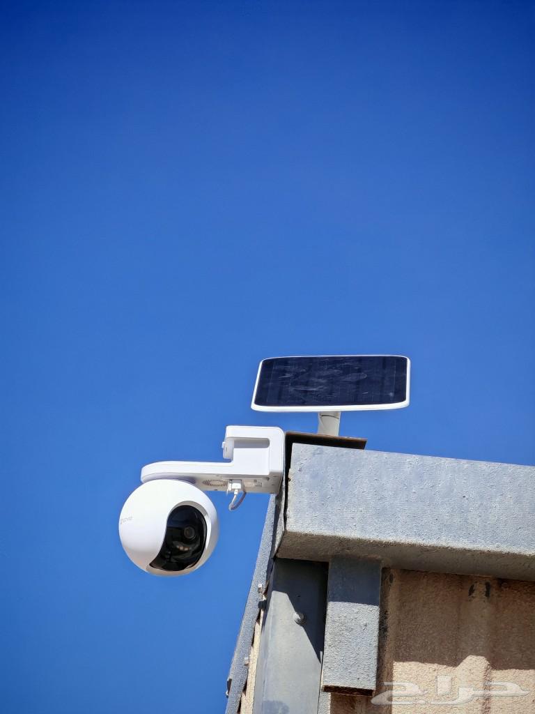 Security camera supply and installation technician, as well as security systems and locks.63005964260098112