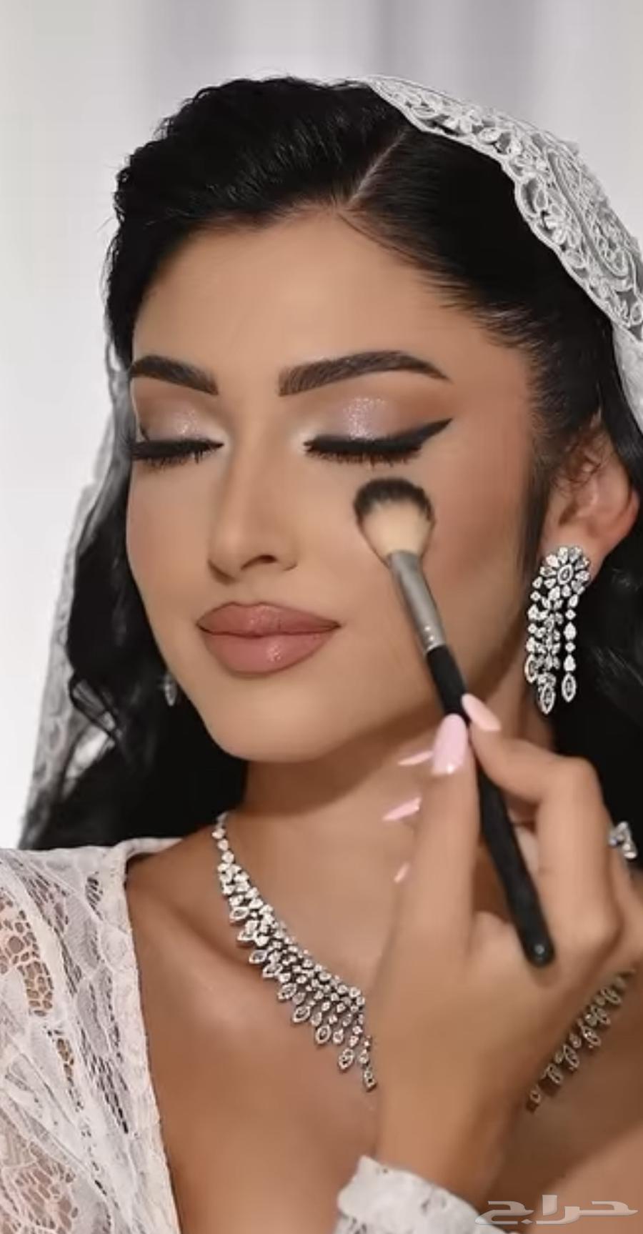 ميك اب ارتست دلال .633248714064671113