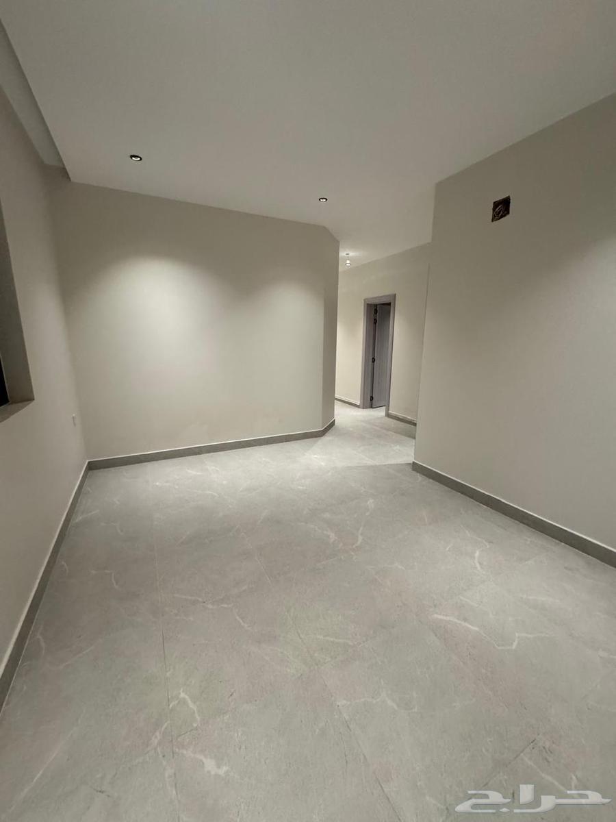 Apartment for rent in Al-Mu'aysarat63005908428035113