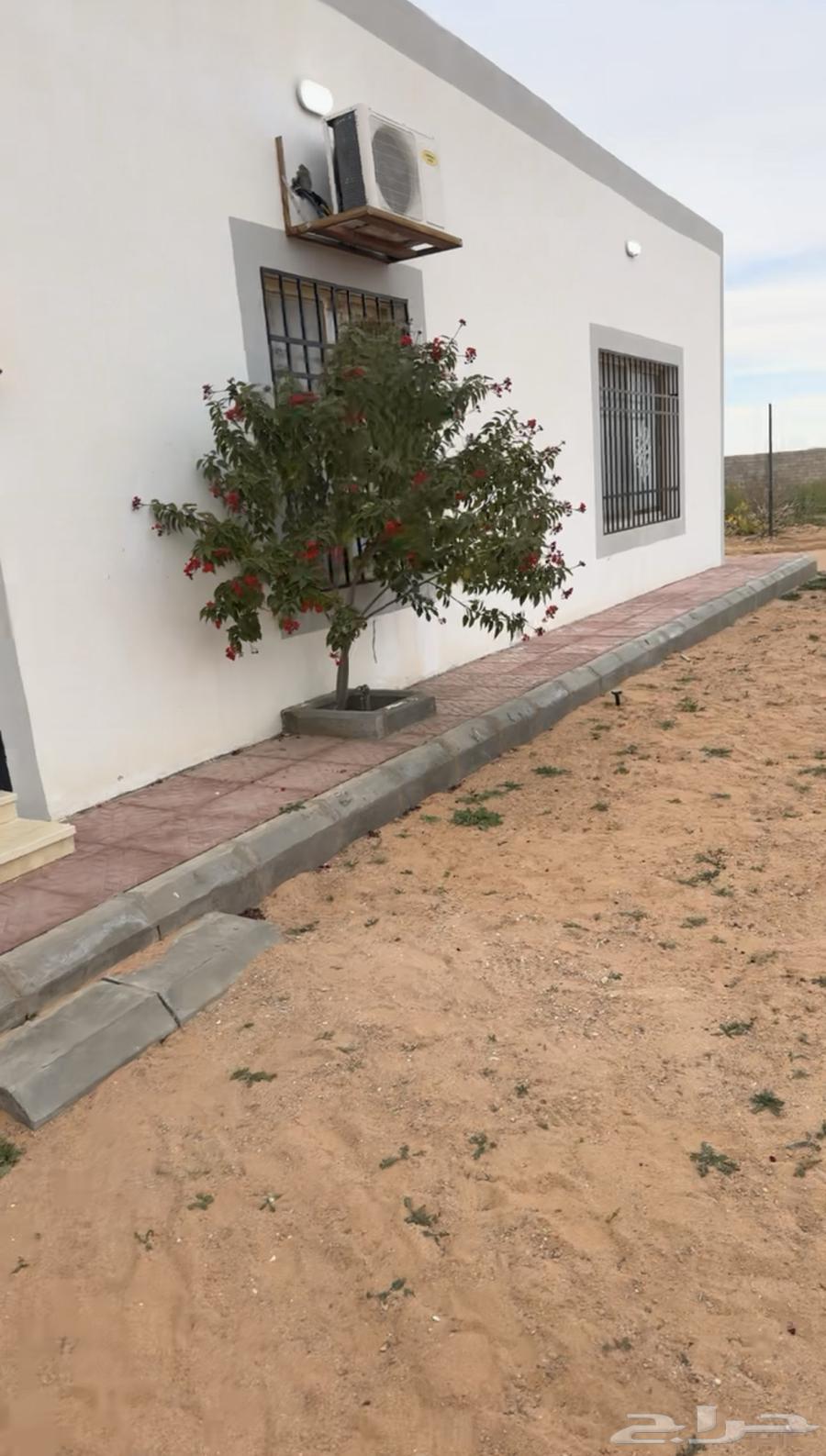 For sale: a two-part rest area in Al-Harir63004081619587113