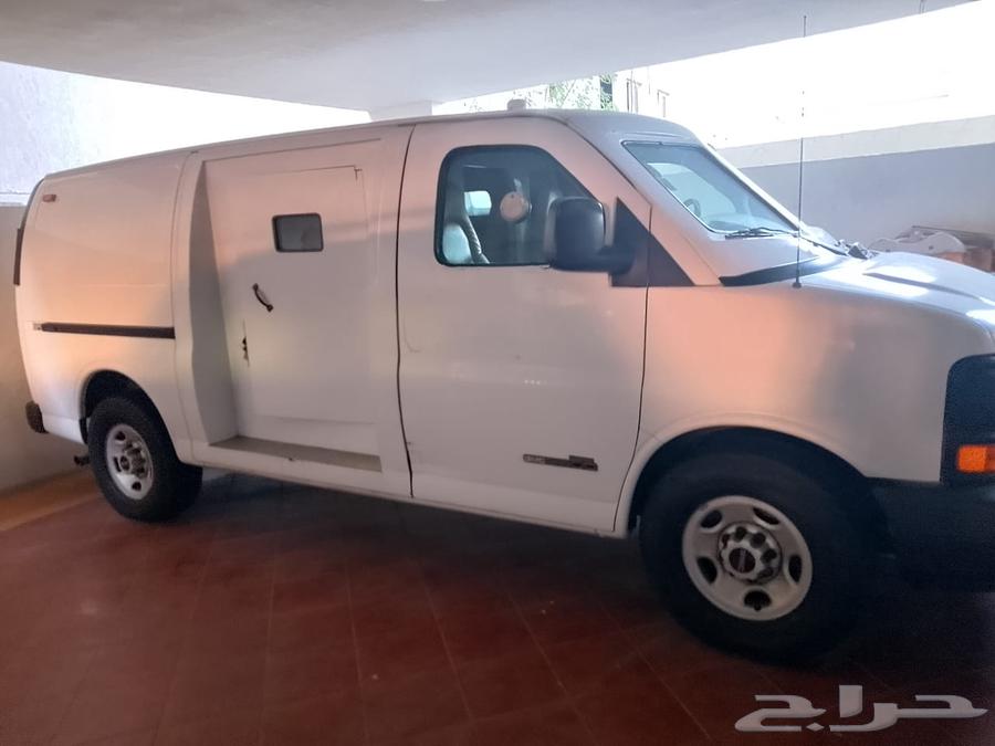 Armored GMC Car63616309020034114