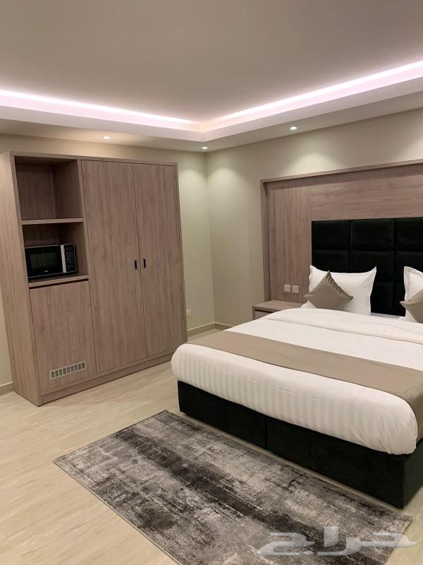 Studio apartment with room, kitchen and bathroom upstairs. New price 2900 monthly63005935912323111