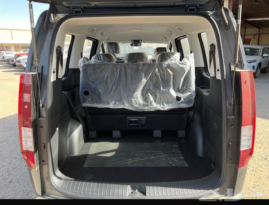 Hyundai Staria 9-Seater Model 202463616308526211118
