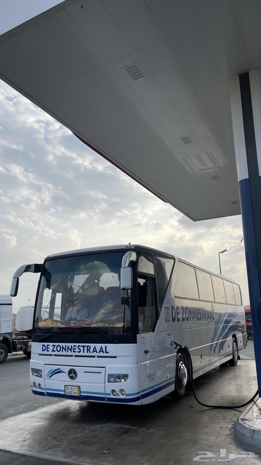 Bus for rent for Umrah and tourism trips63616449977858111