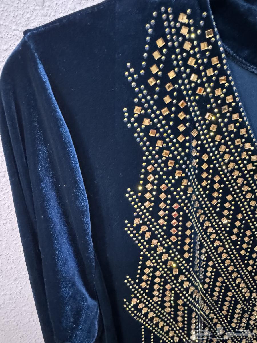 فستان مخمل مع كريستال جديد مقاس xl حلو في البس يرسم الجسم63322605243267111