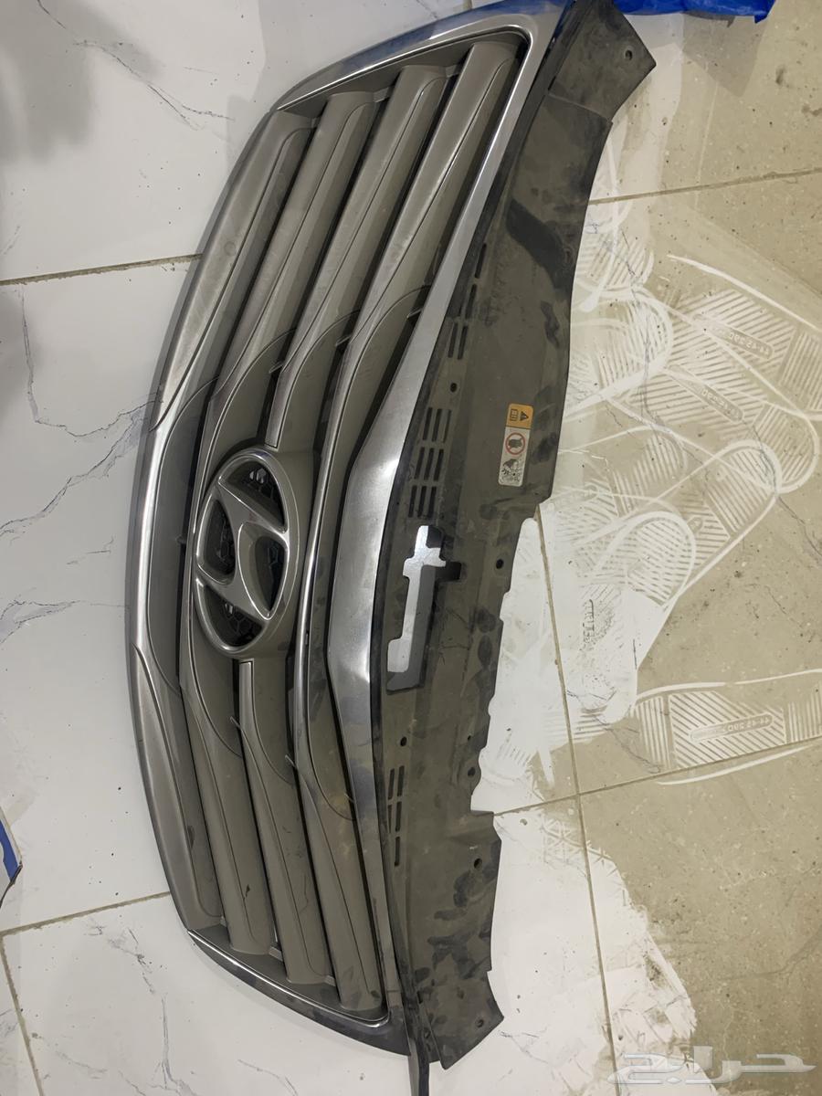 Original front upper grille and original new unused Azera radiator cover63616451798659114