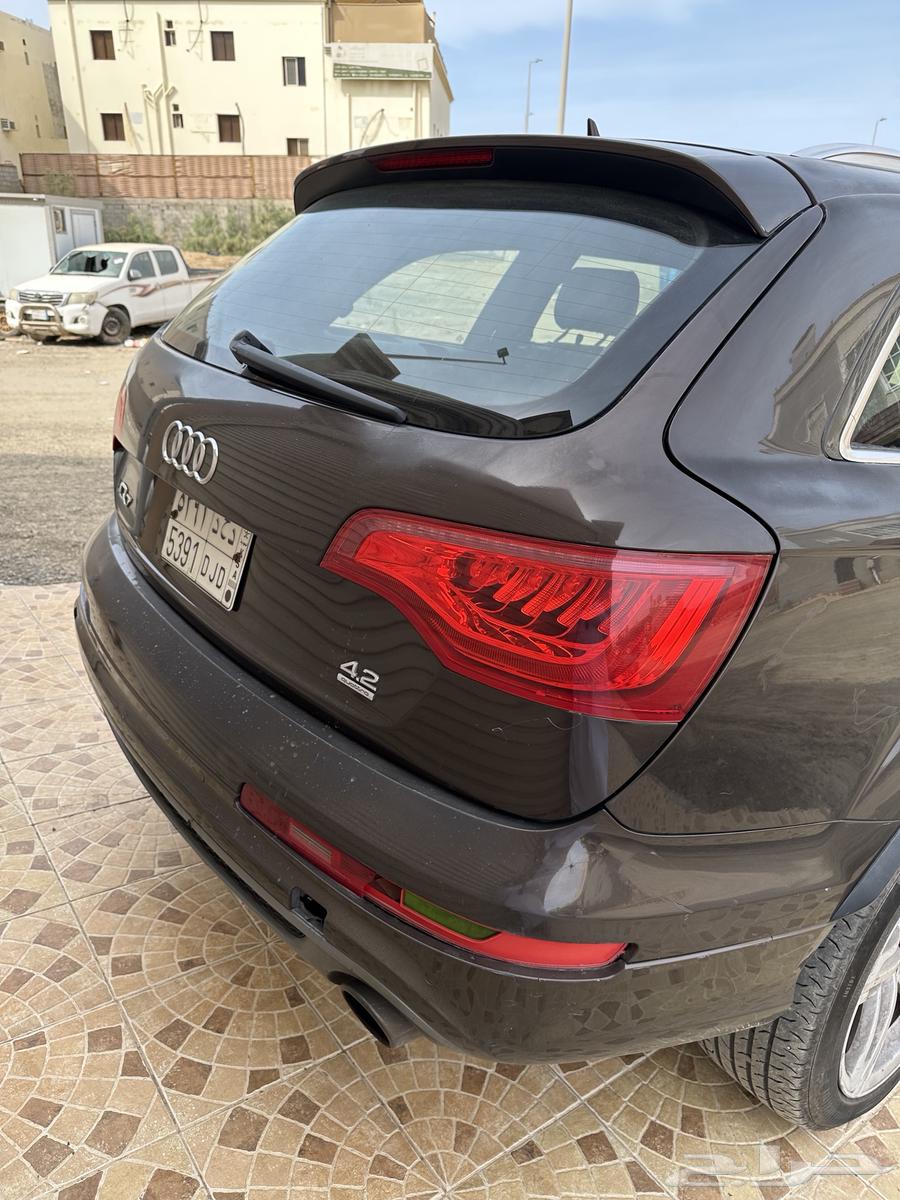 Audi Q7 SUV Full Option 201063616462184323114