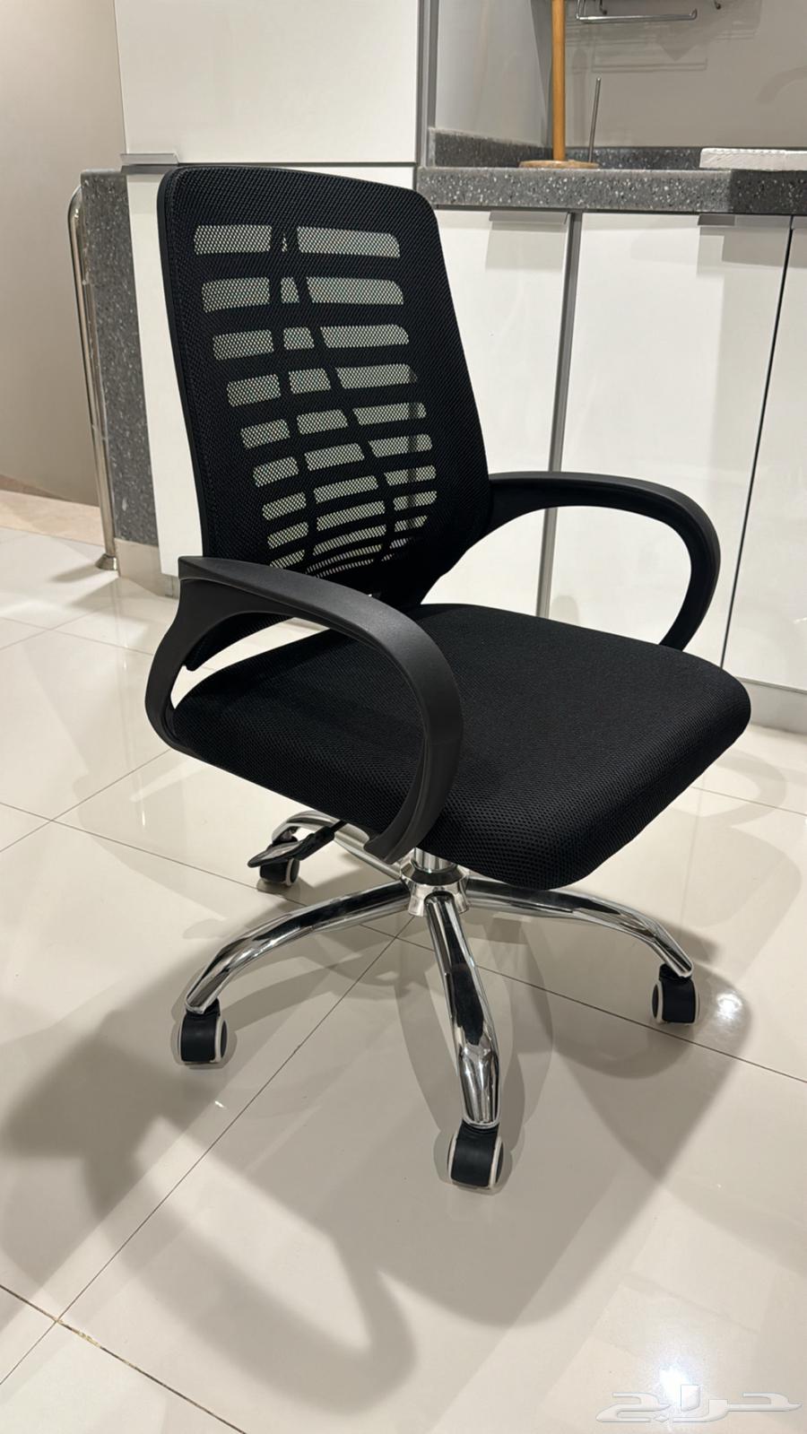 طاولة تسريحة   رف ايكيا   طاولة مذاكرة او غيره   كرسي مكتبي63318955335170113