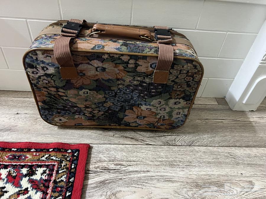 To sell an old heritage bag63319041602305111