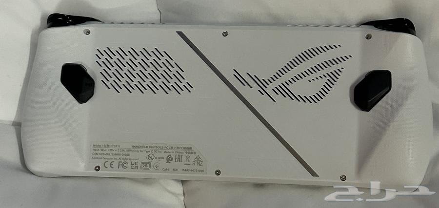 ASUS ROG Ally RC71, a portable gaming device63318910747523112