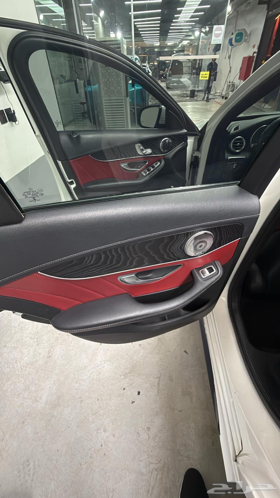 مرسيدس c300 فل كامل63616758571523112