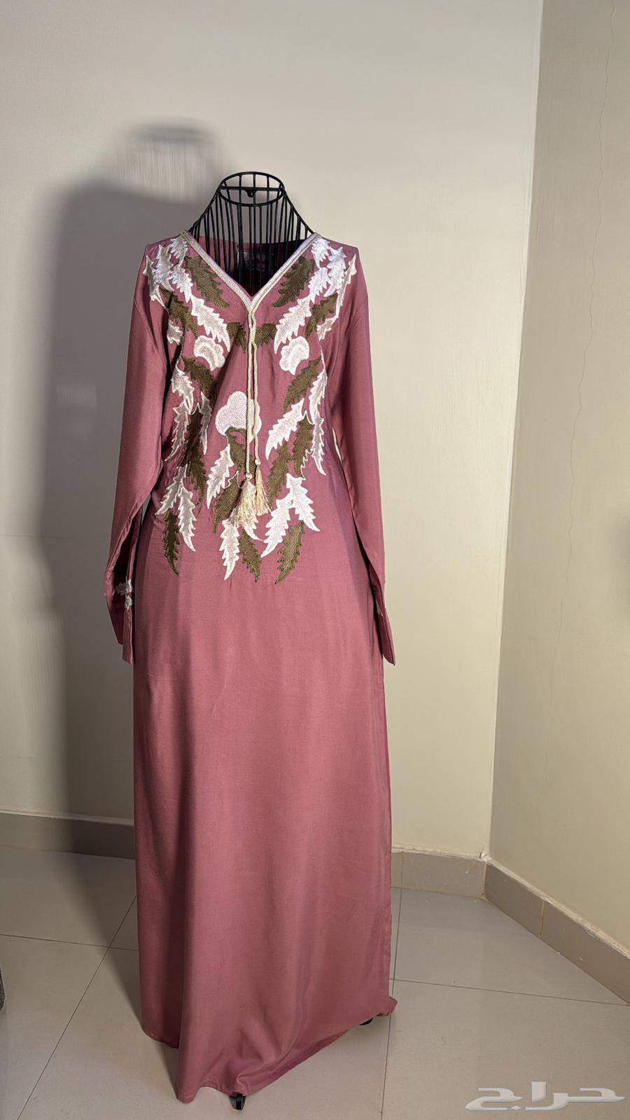 Dresses in large quantities and attractive prices starting at 15 riyals per piece63318541165315112