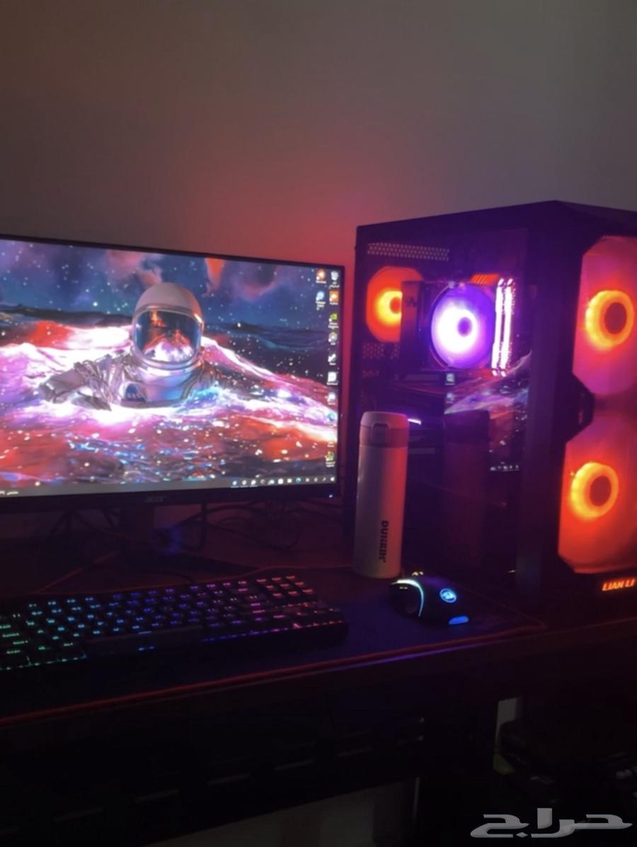 PC with all its accessories633148050379551127