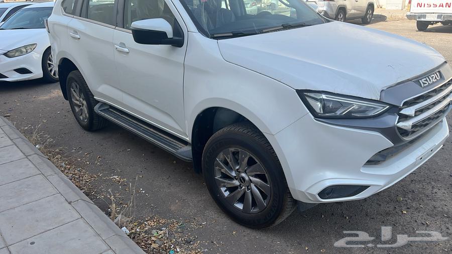 2024 MU-X Full Option Double Cab Bank63616780272515111