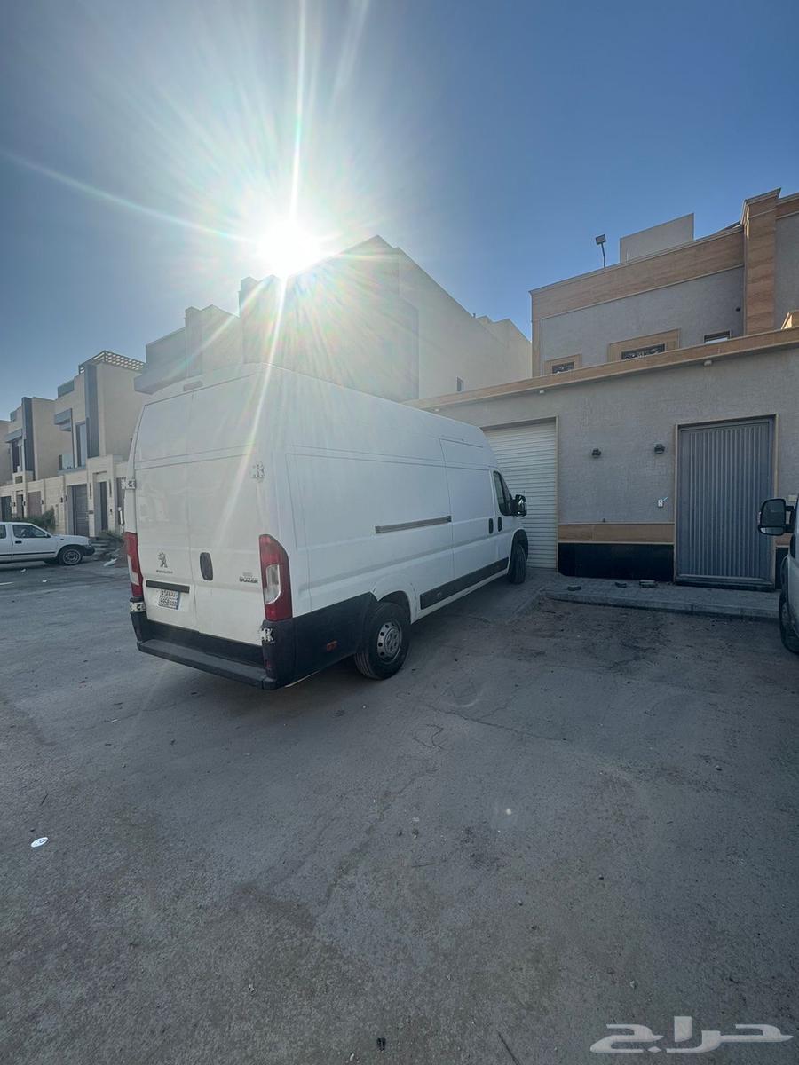 Peugeot Boxer Cargo for Rent63616922987138111