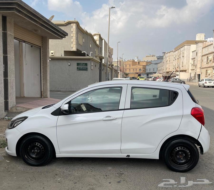 سياره63616924061570114