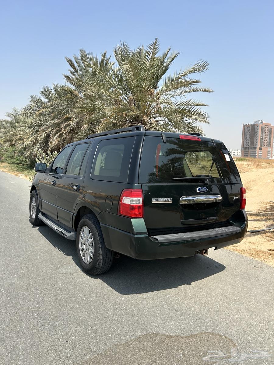 فورد اكسبدشن 2013 لوحات امارتية الموقع الامارات63616935201538112