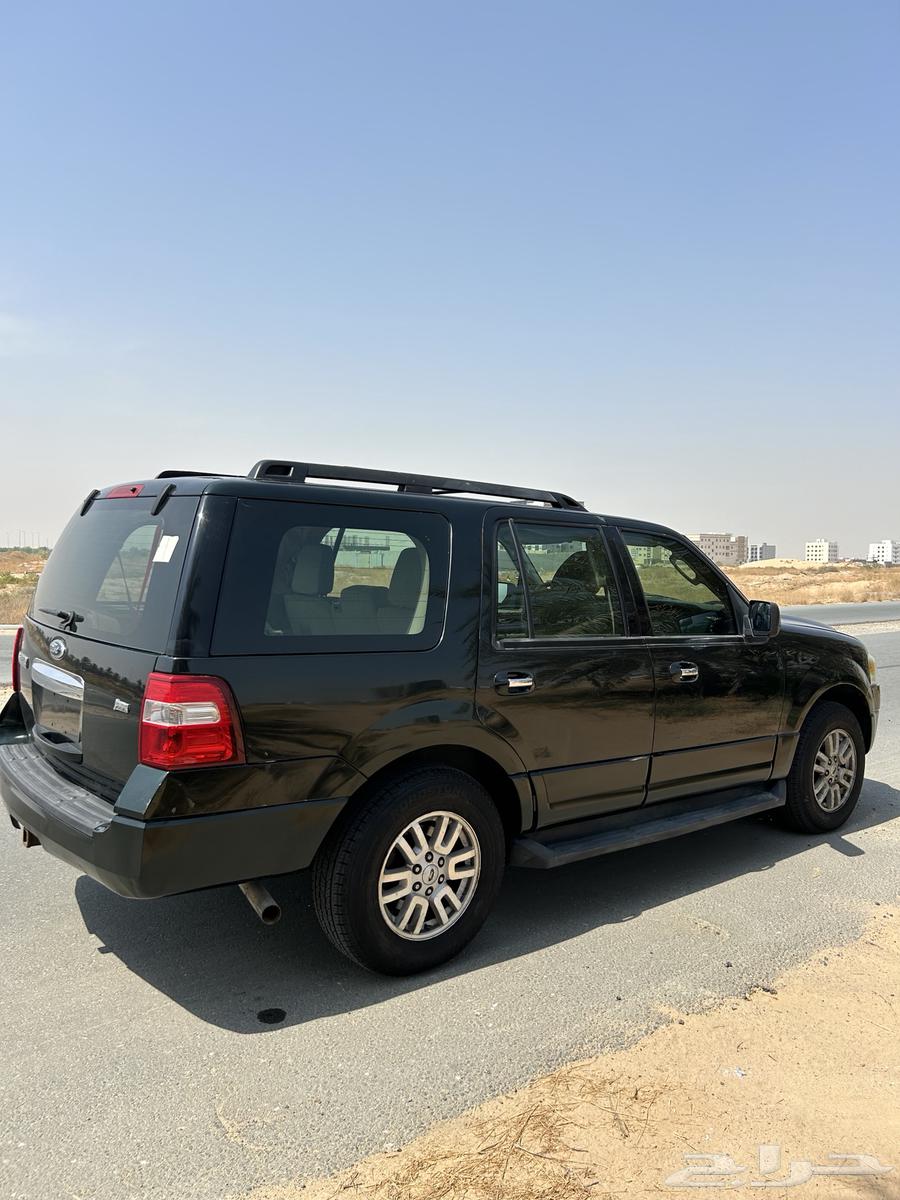 فورد اكسبدشن 2013 لوحات امارتية الموقع الامارات63616935201538114