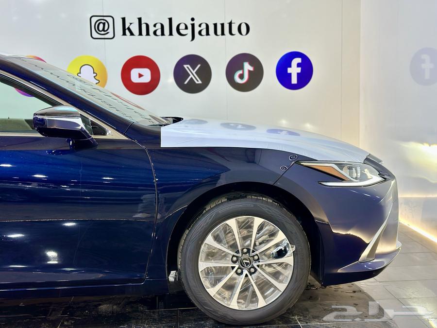 Lexus ES 250 AA Model 202463616927321475112