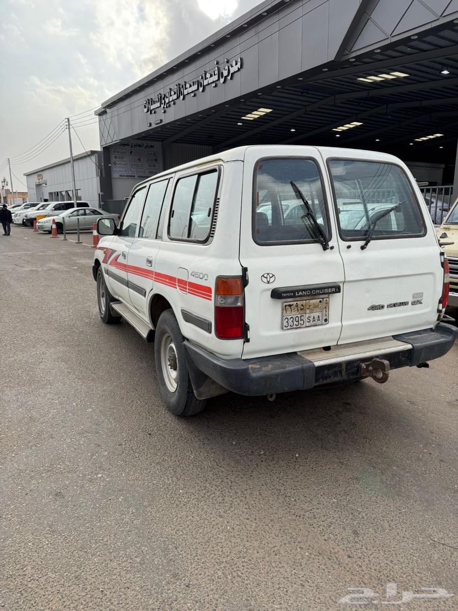 جيب لاندكروزر 9563617081227649114