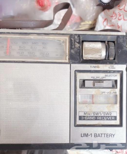 Old radio63311192630273110