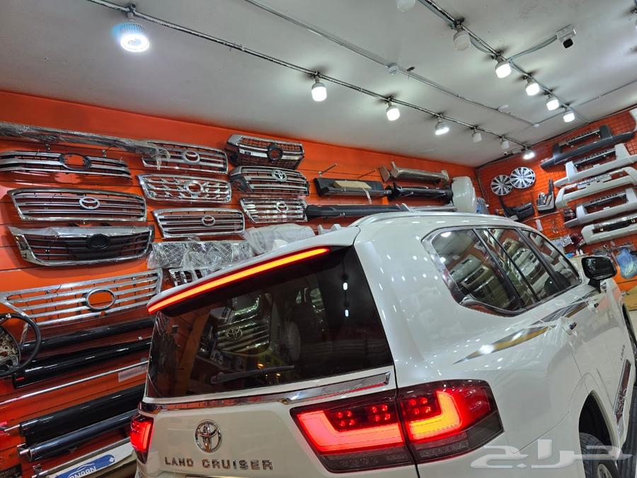 Toyota Land Cruiser63617231570563111