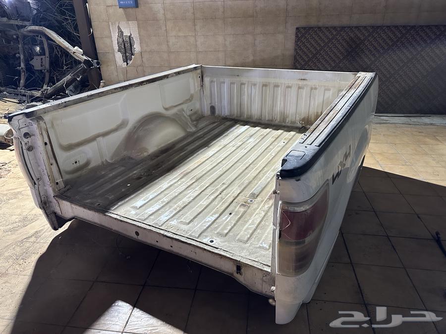 للبيع صندوق فورد f150 2013 غماره ونصف63617384998017112