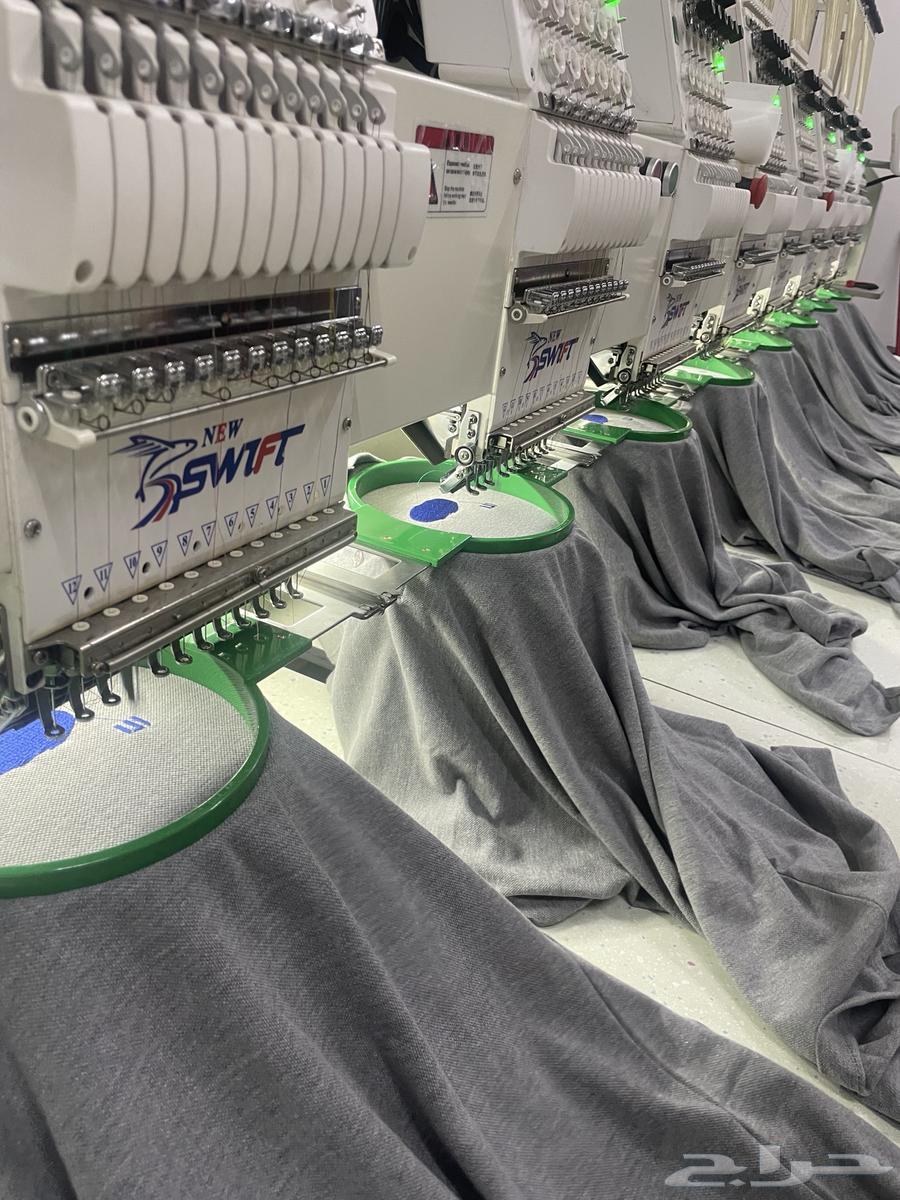 Uniform detail with embroidery63303863743235114